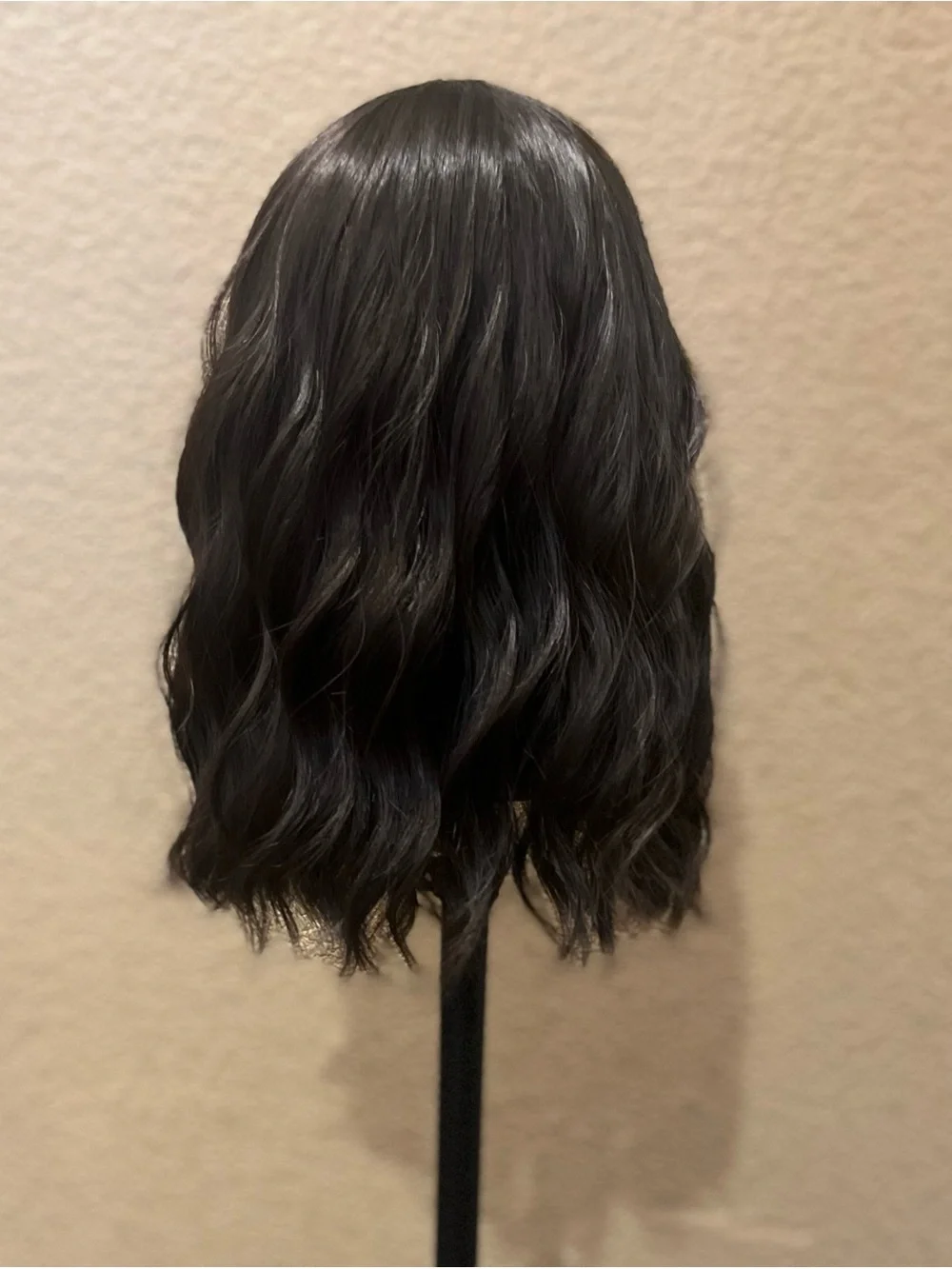 Stylish Women’s Shoulder-Length Wig with Bangs - Brown